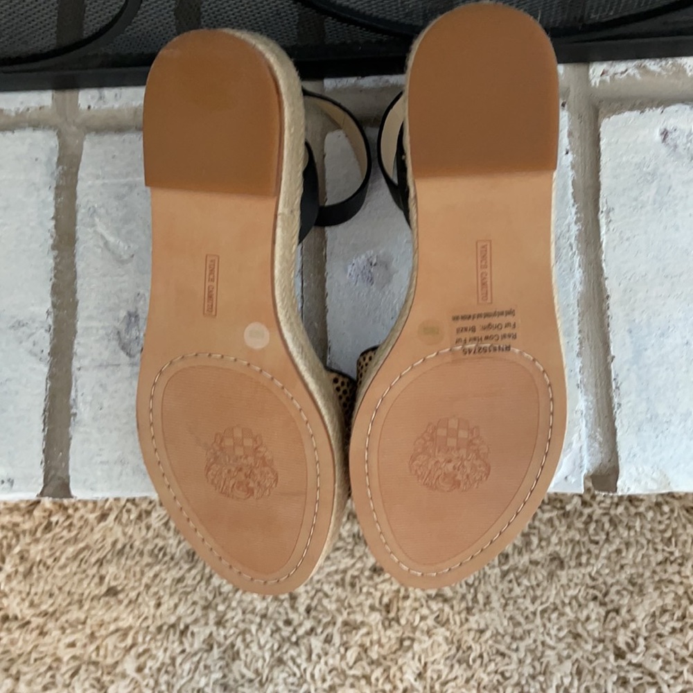 Vince Camuto spotted haircalf sandal - Picture 5 of 5